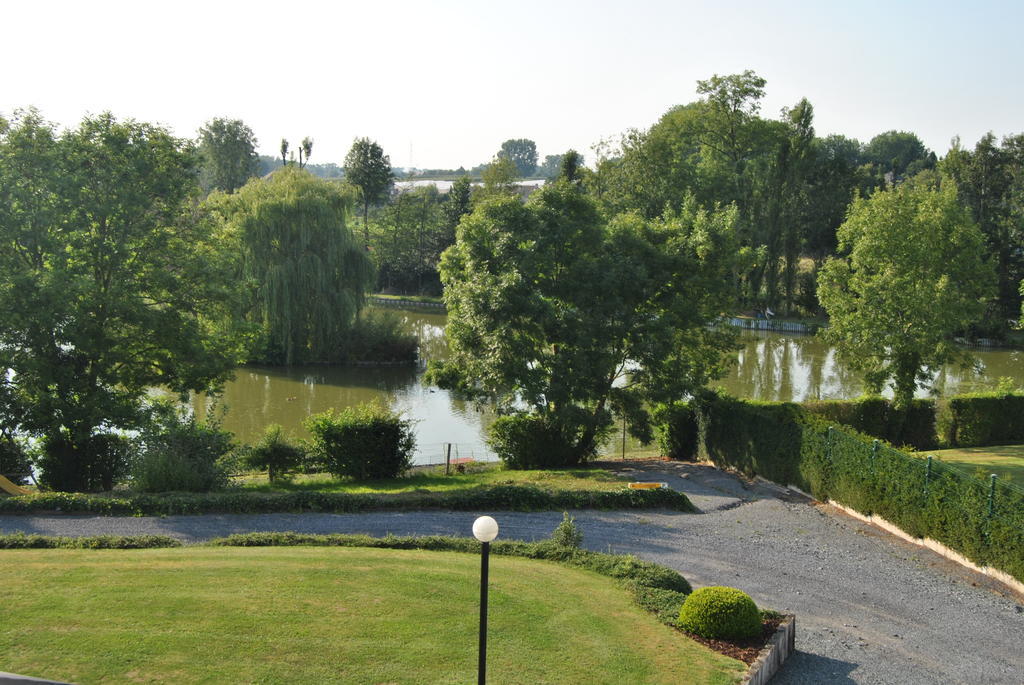 Greenpark Hotel Sint-Pieters-Leeuw Bagian luar foto